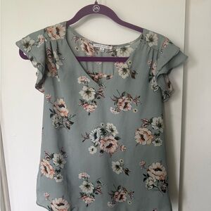 Floral Ruffle Sleeve Blouse in Soft Green